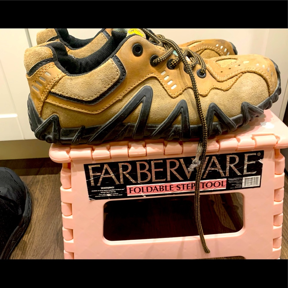 Terra Safety Shoes size 8 in very good condition